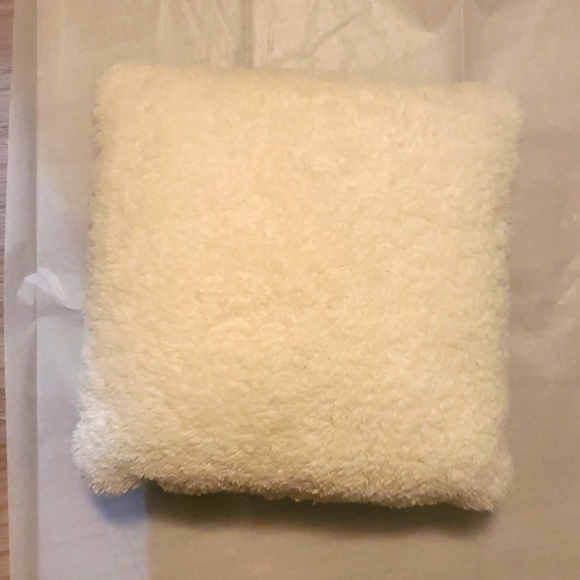 Joy to the World Holiday Pillow - Burgundy/Plum - Picture 3 of 4